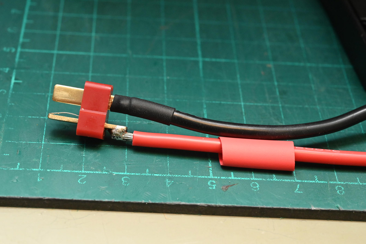 Deans connector soldered and with heatshrink ready to apply