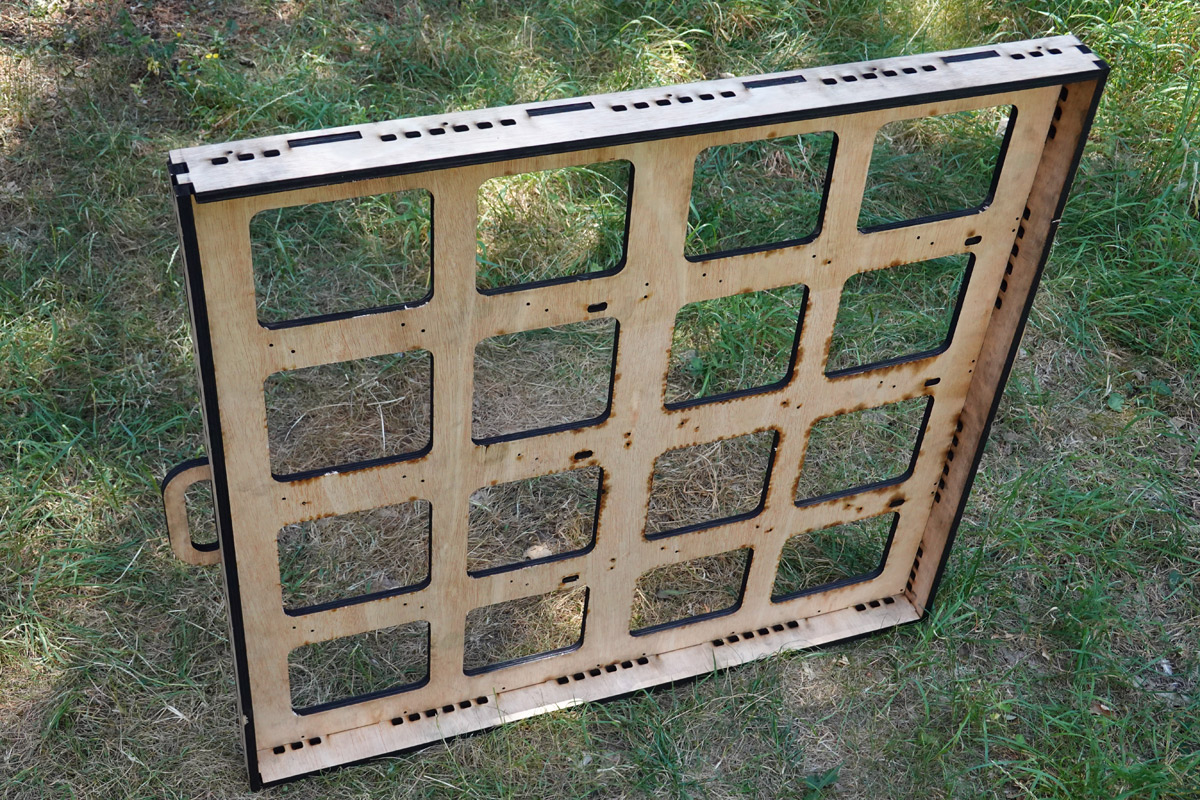 Test assembly of the big laser cut frame