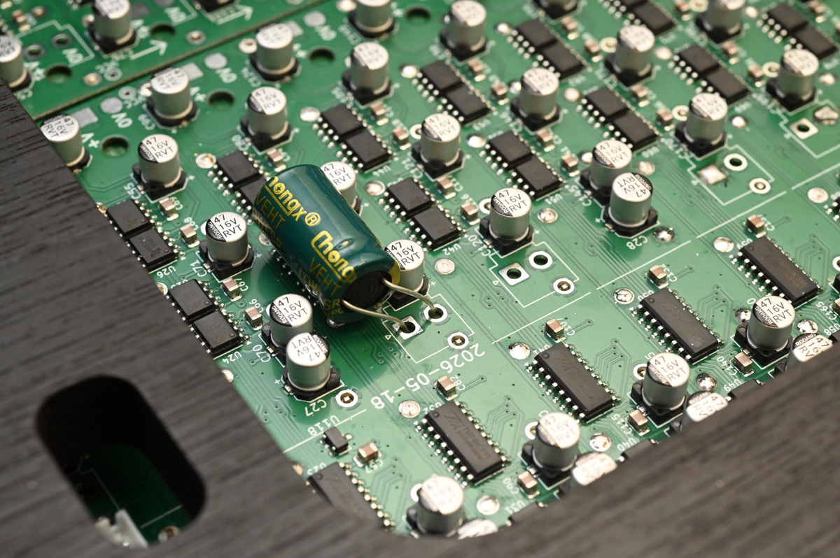 Big capacitor ready to be soldered