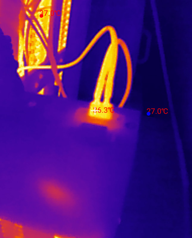 Thermal image of XT60 connector at 36.3C