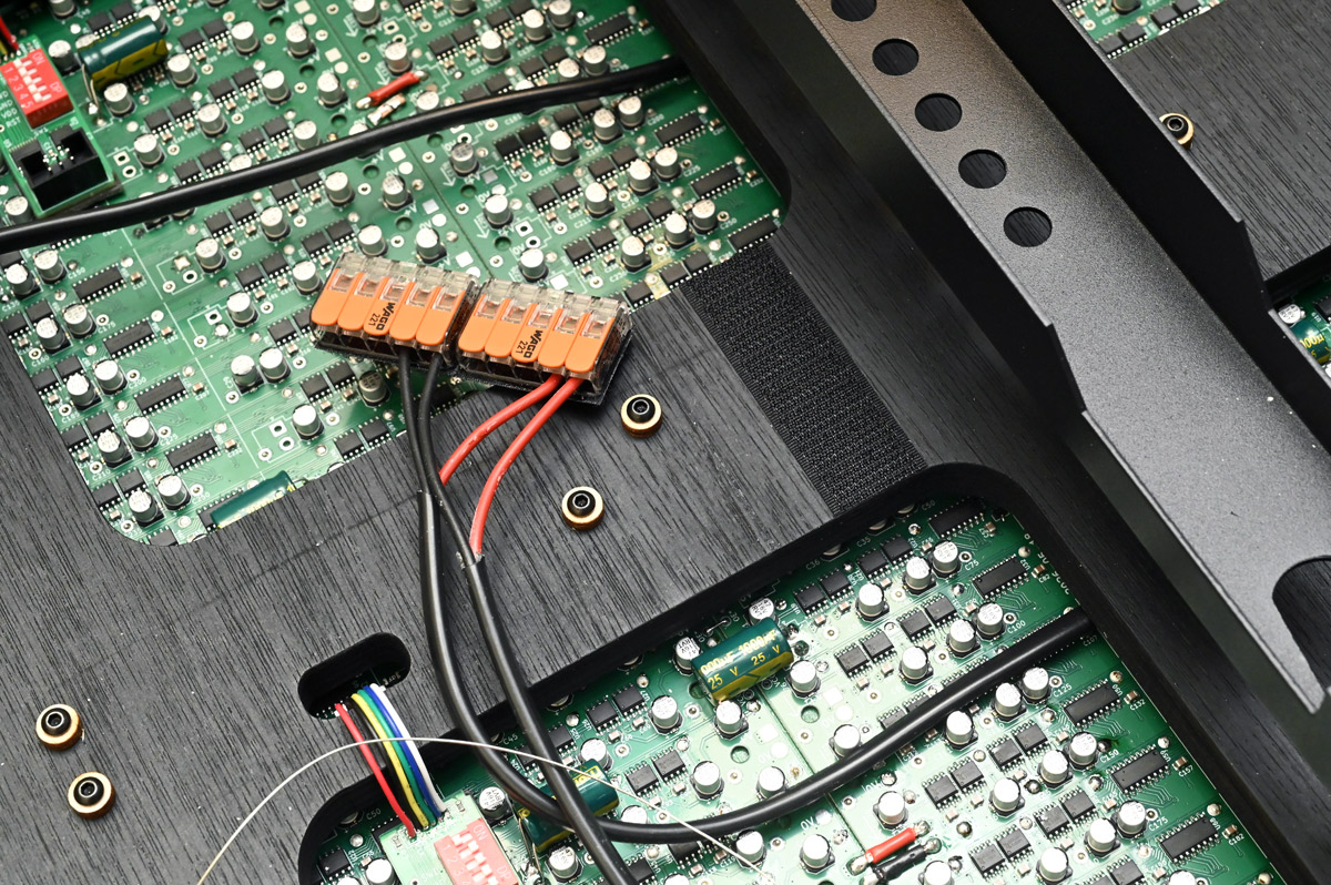 Routing power with wago connectors and velcro