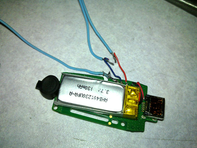 Inside of the donor bluetooth headset