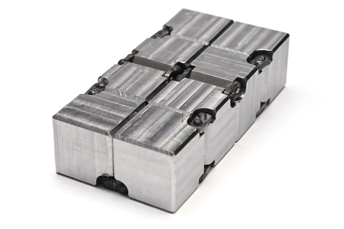 Finished stainless infinity cube