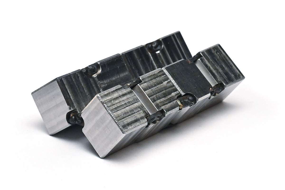 Finished stainless infinity cube