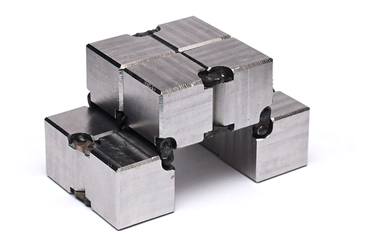 Finished stainless infinity cube