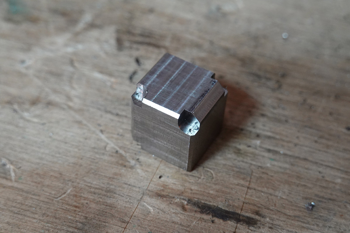 Cube with four hinge cutouts