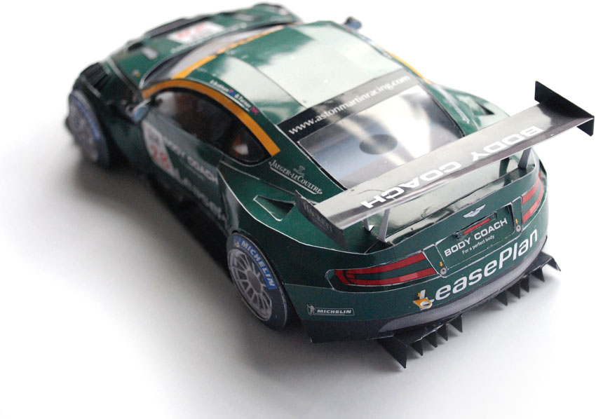 Papercraft aston martin