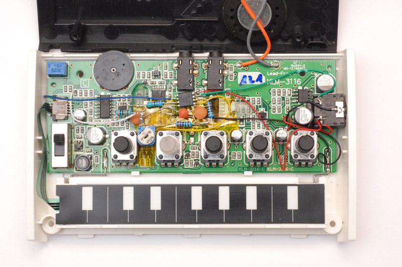 Inside of the monotron with our circuit fitted