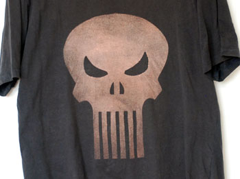 T-shirt stencil of a punisher skull